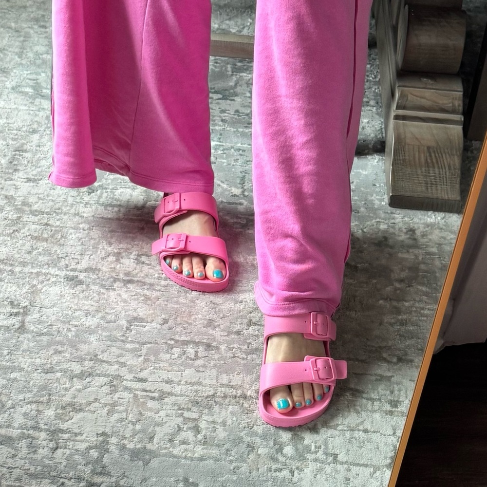 Shade & Shore Bright Neon Pink Double Strap Summer Sandals Slides - Picture 6 of 10